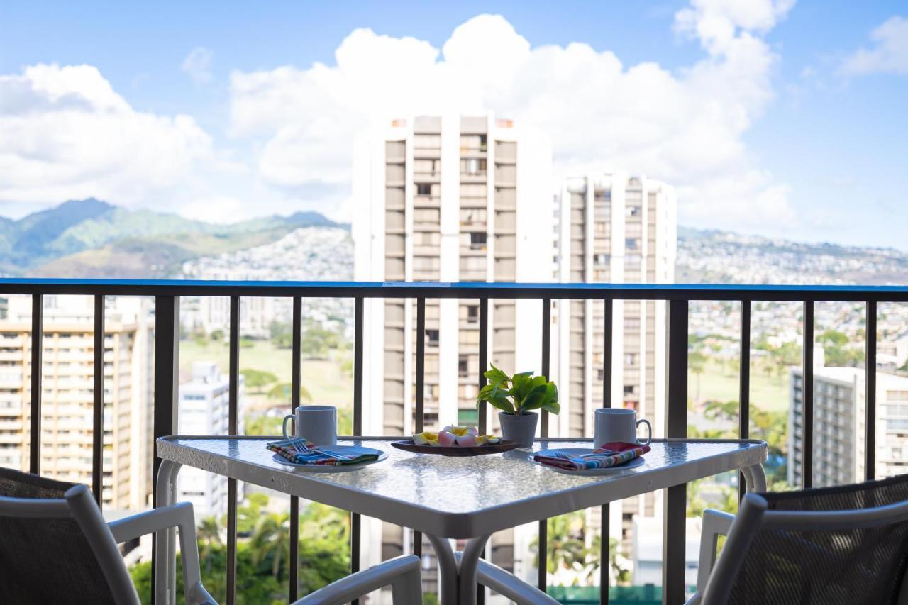 Beautiful Mountain View In Waikiki Sunset With Parking Διαμέρισμα Χονολουλού Εξωτερικό φωτογραφία